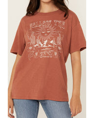 Women's Follow The Sun Women's Short Sleeve Graphic Tee
